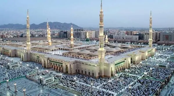 المسجد النبوي الشريف بالمدينة المنورة